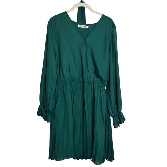 Womens Faux Wrap Dress Size M Green Pleated Skirt Surplice Bodice Knee Length - Picture 1 of 6
